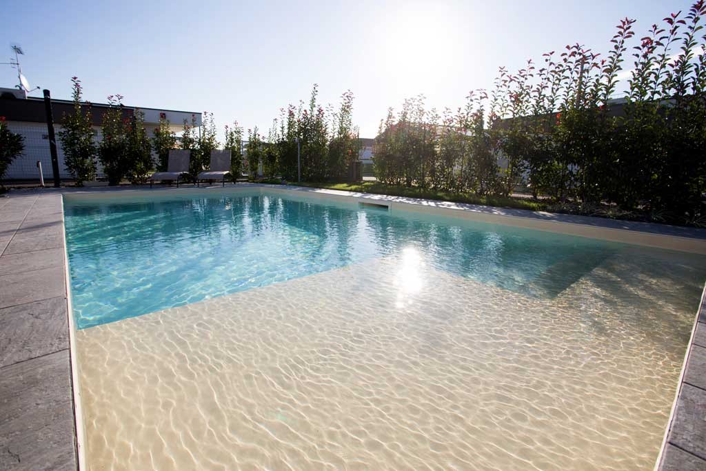 Puegnago del Garda - Neue Einfamilienvilla mit knapp 900 m² Garten!