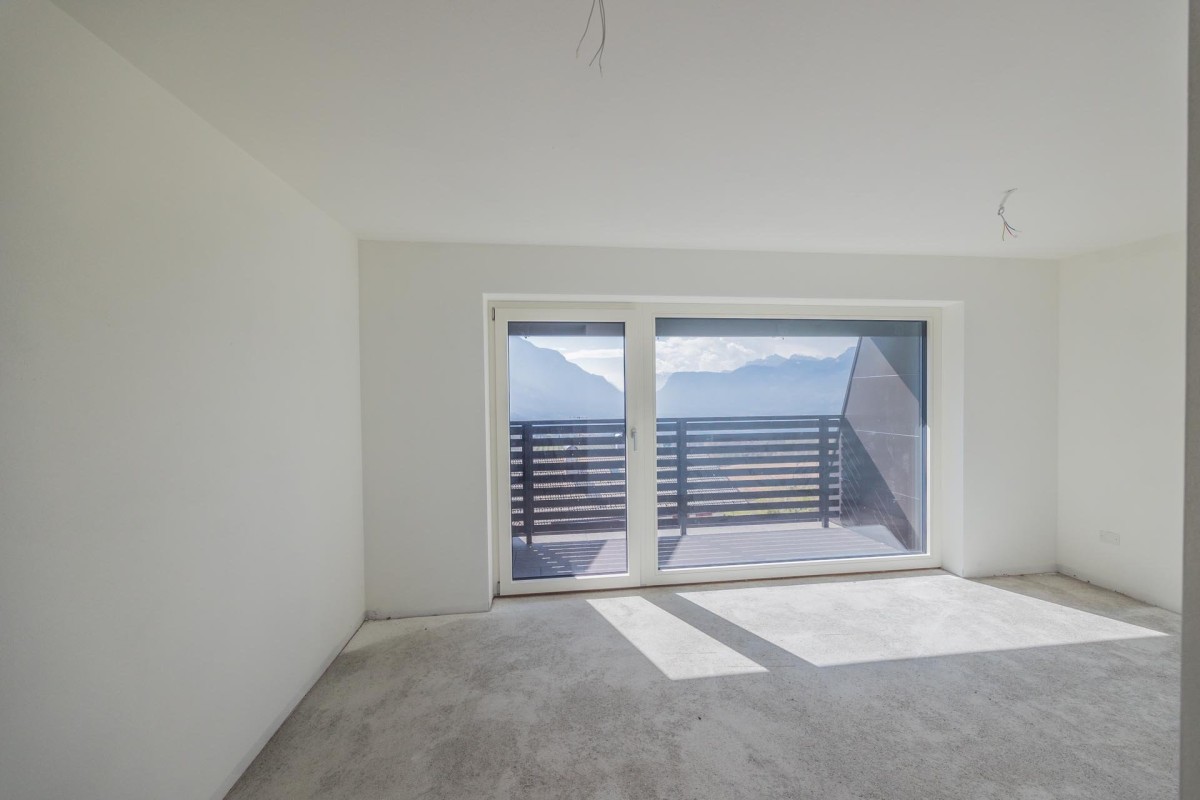 Montan - Neue Terrassenwohnung über 2 Etagen!